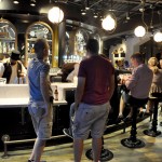 Bar reúne os fãs de uma cerveja gelada
