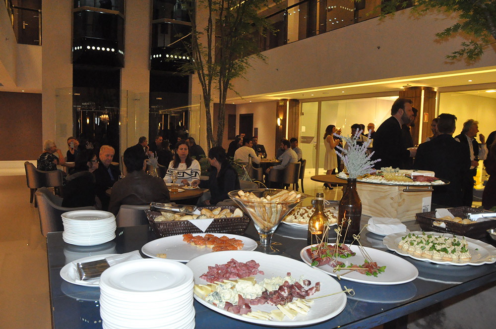 Buffet variado para os convidados Buffet variado para os convidados