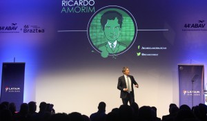 Ricardo Amorim aponta crescimento de 1% no PIB em 2017