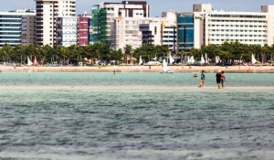 Alagoas recebe ministros para reunião sobre demanda turística