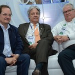 Marco Navega, da FC&VB-RJ, e Marcio Santiago, da FCVB-SP, com Roy Taylor, do M&E