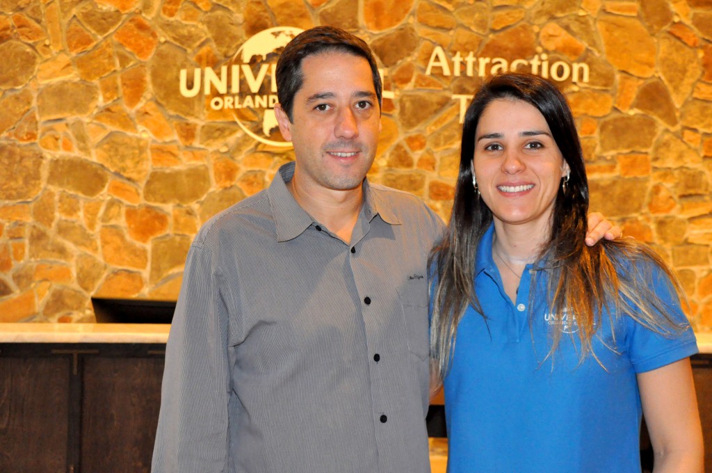 Marcos Barros, diretor sênior do Universal Orlando Resort para América Latina, e Ana Paula Oliveira, de Marketing e Promoção da Universal