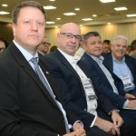 Pedro Kempe, presidente da Abav PR, com Roberto Bacovis, e Eraldo Palmerini, conselheiros da Abav PR