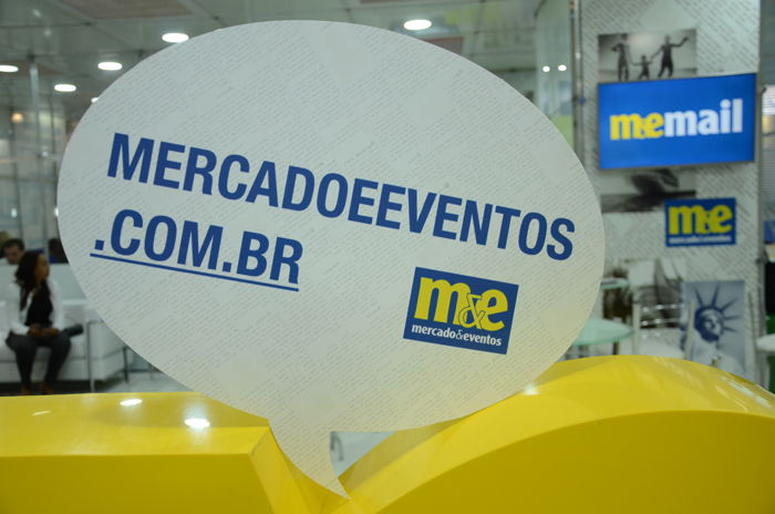 Plaquinha do M&E faz sucesso na Abav