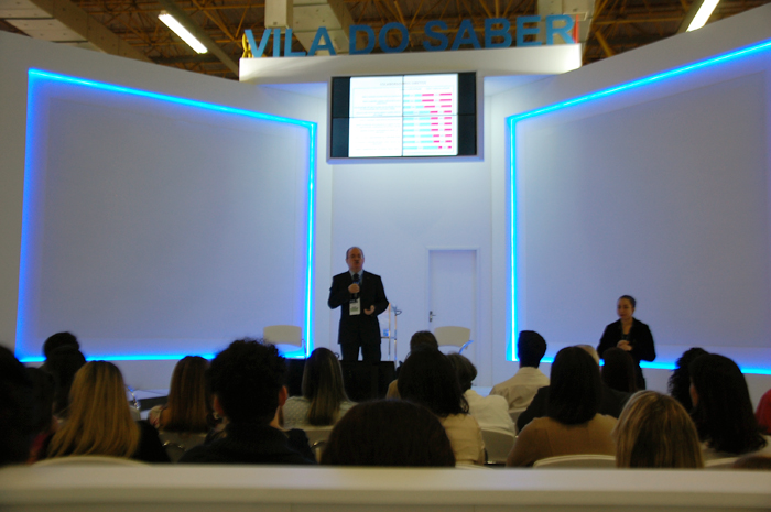 Vila do Saber aborda falta de reconhecimento do Turismo no Brasil 1 Palestra de Luiz Carlos Barboza, consultor da LCB
