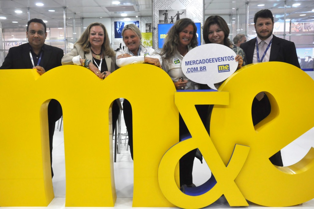 Adonai Arruda Filho recebe o Prêmio M&E na categoria Empreendedorismo com Impacto Adonai Arruda Filho recebe o Prêmio M&E na categoria Empreendedorismo com Impacto