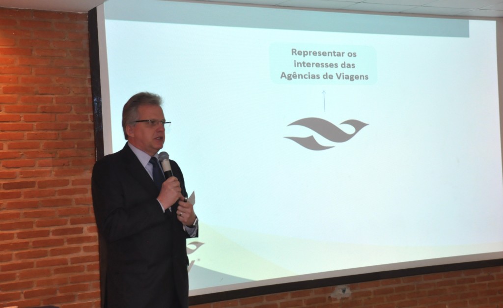 Edmar Bull fala dos benefícios da parceria com a Aviesp