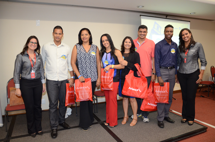 M&E AO VIVO se despede de Salvador com prêmios para os agentes; fotos 1 Agentes de viagens premiados pela Avianca