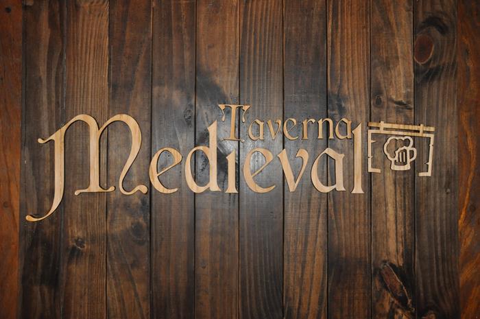 Com tema medieval, hamburgueria em SP promete ser novo ponto turístico da cidade 1 Bar tem tema medieval