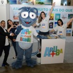 Colaboradores do Turismo de Aruba, com o Bonbi Colaboradores do Turismo de Aruba, com o Bonbi
