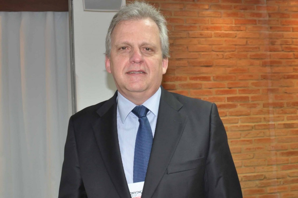 Edmar Bull, da Abav Nacional