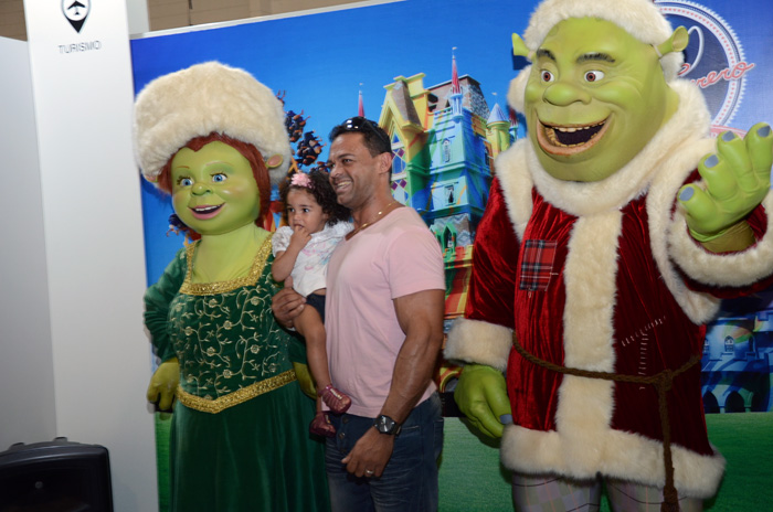 Fiona e Shrek, no estande do Beto Carrero World Fiona e Shrek, no estande do Beto Carrero World