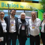 Juan Manuel Ulecia, Liliana Montemagro e Horacio Konortoff, da H&D Representaciones Turísticas, no estande de Búzios