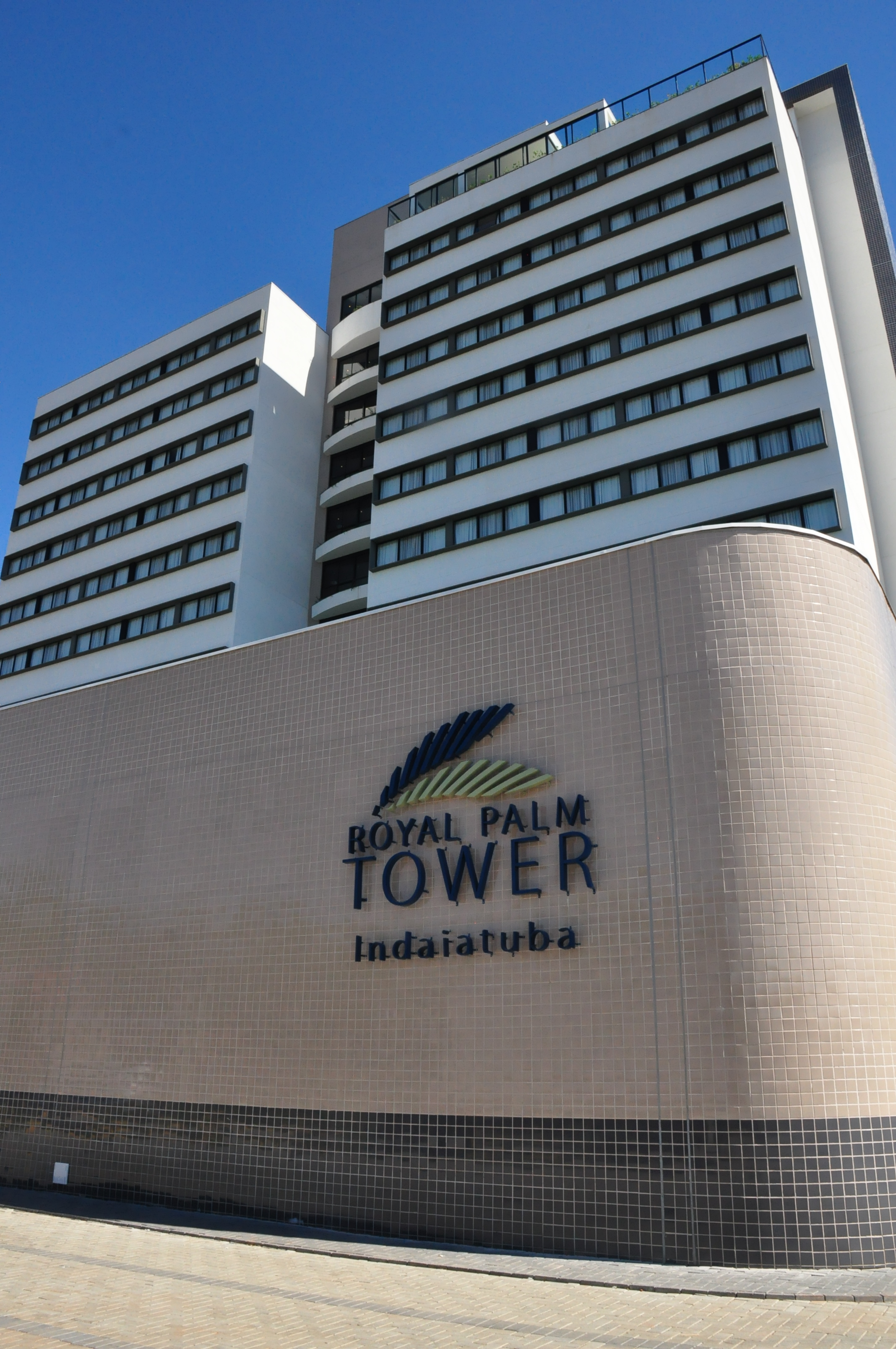 Letreiro do Royal Palm Tower Indaiatuba