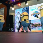 Minions fizeram dois shows durante o segundo dia Minions fizeram dois shows durante o segundo dia