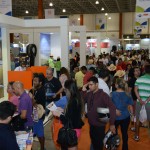 Preços atraentes e diversidades de produtos lotam feira Preços atraentes e diversidades de produtos lotam feira