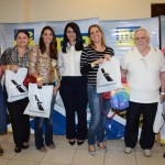 Sarah Ferreira e Patricia Assunção, da American Airlines, com Luciana Fernandes, do M&E, e agentes de viagens sorteados Sarah Ferreira e Patricia Assunção, da American Airlines, com Luciana Fernandes, do M&E, e agentes de viagens sorteados