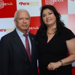 Vicente Rojas, embaixador do Peru no Brasil, com Milagros Ochoa