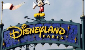 Disneyland Paris permanecerá fechada até abril