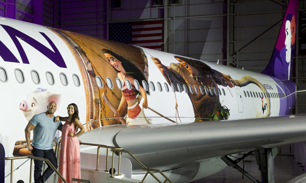 hawaiian-a330-200-n392ha-moana-actors-hawaiianlrw