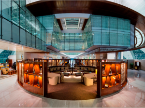 Emirates finaliza reforma em lounge de Dubai