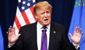 Donald Trump anuncia que suspenderá a imigração nos Estados Unidos