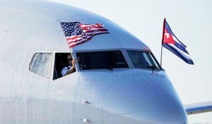 Em meio a funeral de Fidel, Havana recebe primeiro voo comercial dos EUA