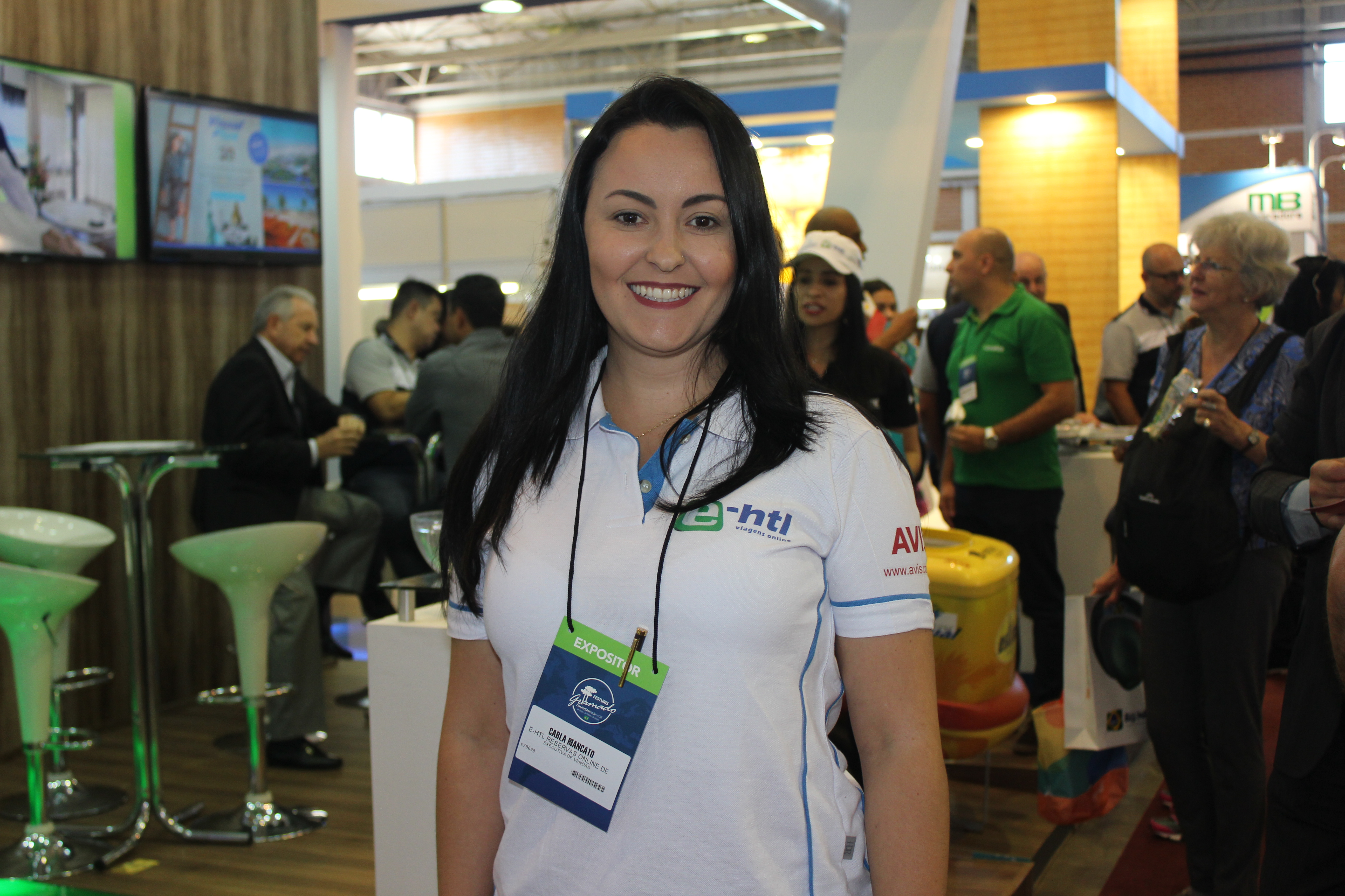 Carla Biancato, nova gerente de Vendas da E-HTL no Paraná