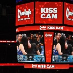 Kiss Cam mosra tradição americana