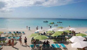 Jamaica projeta chegada de cinco milhões de turistas até 2020