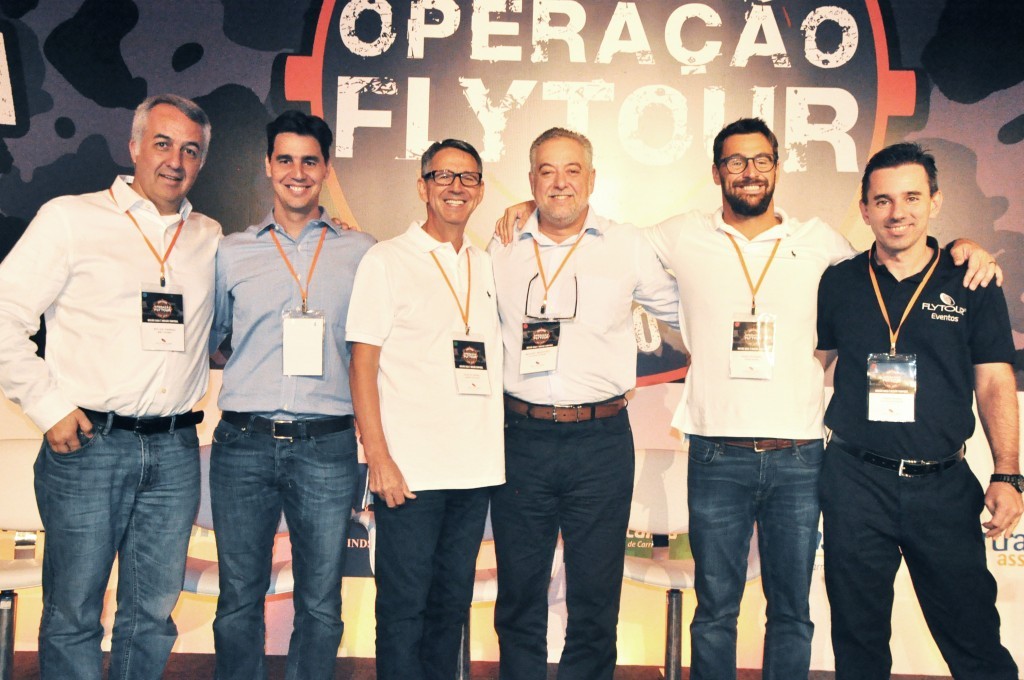 Sylvio Ferraz, da MMT Gapnet, Cristiano Oliveira, Elói Oliveira, Michael Barkoczy, Fábio Oliveira e Fabio Rossi, da Flytour