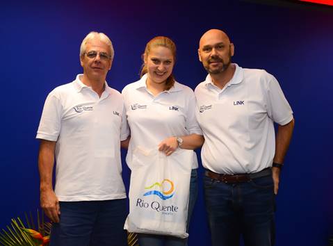 Grupo Rio Quente promove semana de capacitação Ronaldo Pacheco, CEO do Grupo Rio Quente, Carolina Haro, sócia-diretora da Mapie, e Francisco Costa Neto, CEO do Grupo Rio Quente