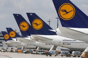 Lufthansa cancela 876 voos hoje após greve de pilotos
