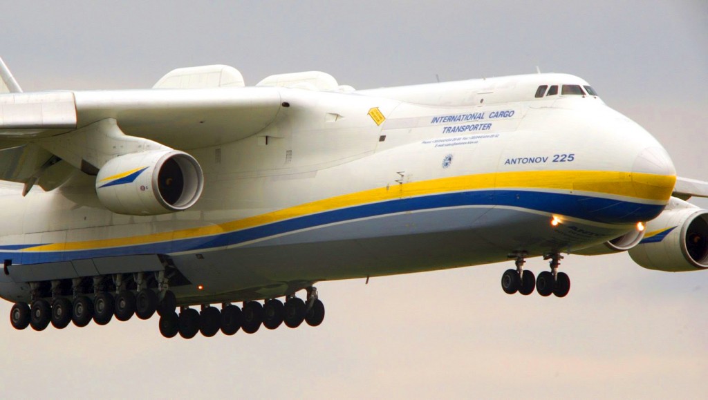 Brasil recebe a maior aeronave do mundo pela segunda vez na história; veja vídeo 1 maxresdefault