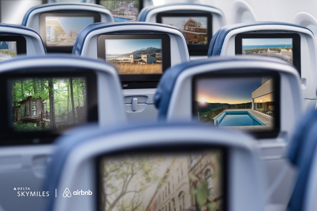 Parceria entre Delta e Airbnb oferece experiências locais em viagens internacionais 