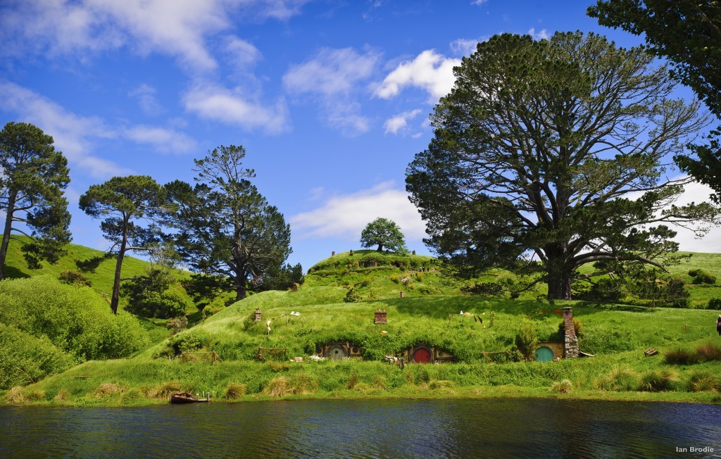 Nova Zelândia lança campanha de turismo baseada em O senhor dos Anéis e O Hobbit Nova Zelândia foi palco dos filmes de O Sen