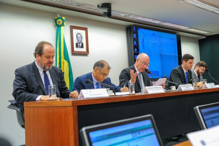 Câmara dos Deputados discute cabotagem aérea e política de Céus Abertos do Brasil Comissão foi instaurada em julho de 2016 (Foto: Douglas Gomes)