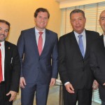 Eduardo Lopes, presidente do PRB, Marx Beltrão, ministro do Turismo, Alexandre Sampaio, presidente da FBHA, e Marcelo Alves, futuro presidente da Riotur