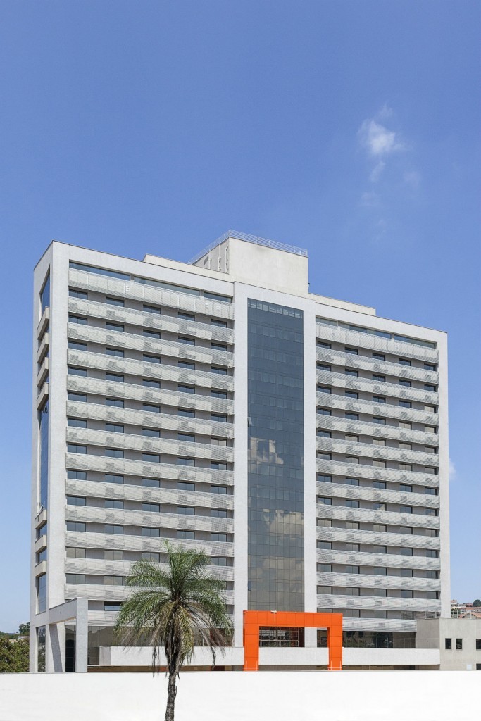 Intercity BH Expo fecha parceria com Lokamig para gerar benefícios a clientes União permite que clientes tenham desconto na locação de carros e reservas no hotel