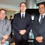 Marco Navega, presidente da FCVB-RJ, Antonio Henrique, do Senac, e Fernando Bomfligio, da Souza Cruz Marco Navega, presidente da FCVB-RJ, Antonio Henrique, do Senac, e Fernando Bomfligio, da Souza Cruz