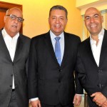 Roberto Macial, do Lagoon Gourmet, Alexandre Sampaio, da CNC, e Marcelo Alves, futuro presidente da Riotur Roberto Macial, do Lagoon Gourmet, Alexandre Sampaio, da CNC, e Marcelo Alves, futuro presidente da Riotur
