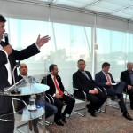 Sávio Neves, diretor do Trem do Corcovado e do AquaRio, ao lado dos participantes do debate