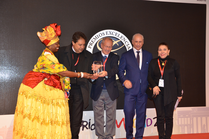 Bahia recebe prêmio Silvia Zorzanello
