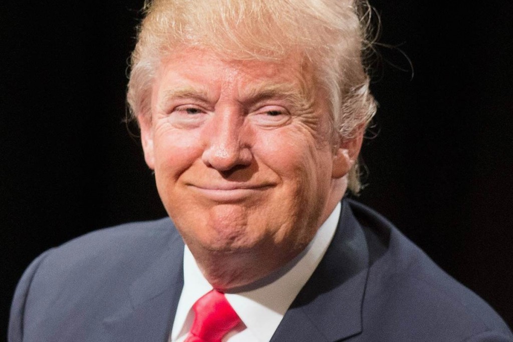 "Temos sistemas e aeroportos obsoletos, e precisamos mudar isso", diz Trump 151122-donald-trump-smiling-956a_6d624dc0061bbd1233cc33461649ea73.nbcnews-fp-1200-800
