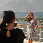 Agentes aproveitam o dia de sol para posar para fotos a bordo