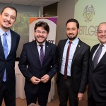 Ricardo Hida, da ABTLGBT, Gilson Lira e Wilson Andrade de Freitas, da Embratur, e Marcelo Michieletto, presidente da ABTLGBT Ricardo Hida, da ABTLGBT, Gilson Lira e Wilson Andrade de Freitas, da Embratur, e Marcelo Michieletto, presidente da ABTLGBT