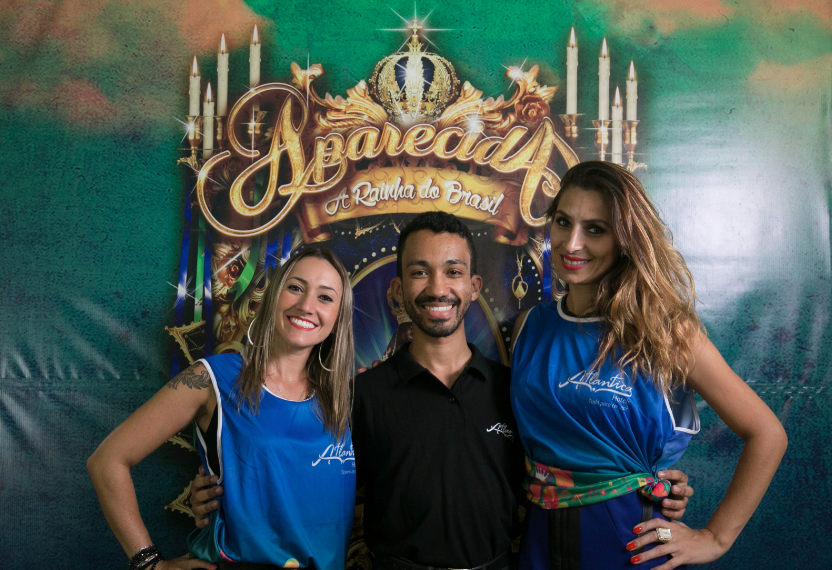 Atlantica leva convidados para ensaio de escola de samba clientes recepcionados