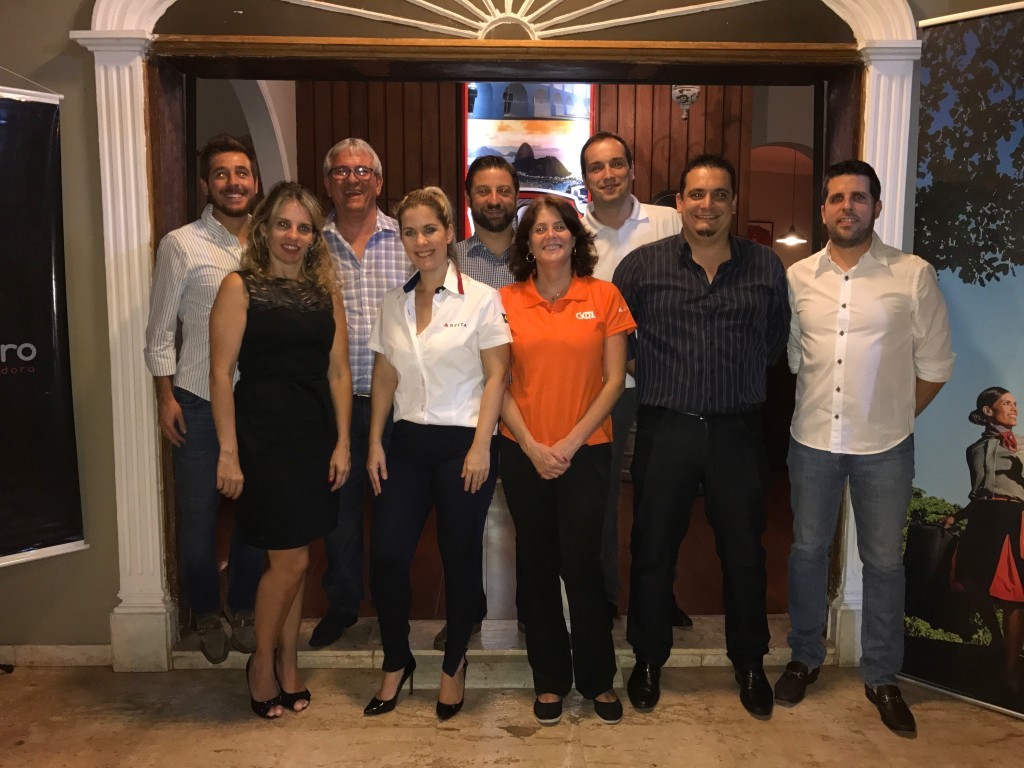 Ancoradouro reúne agentes em Bauru e Ribeirão Preto 1 Equipe da Ancoradouro com aéreas parceiras