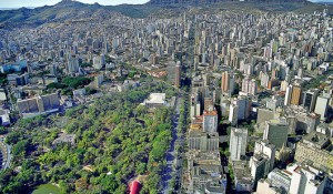 Belo Horizonte reabre comércio, bares e restaurantes