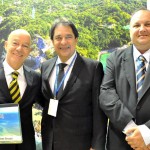 Claudio Maia, da Itaparica Tour, José Alves, secretário de Turismo da Bahia, e Eduardo Ramos, da Setur-BA